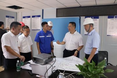 新材料集團(tuán)黨委書(shū)記、董事長(zhǎng)耿立才赴蜀能礦產(chǎn)調(diào)研督導(dǎo)慰問(wèn)