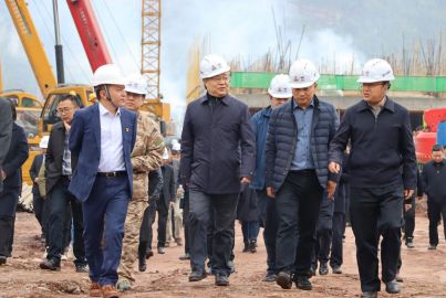 馬邊縣黨政考察團赴蜀能礦產(chǎn)公司重點項目參觀考察